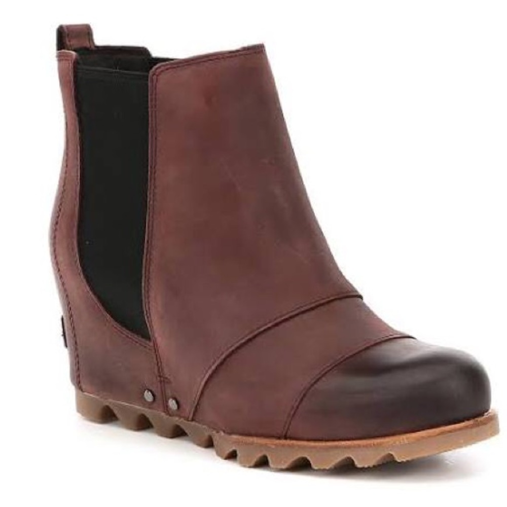 EUC Sorel Lea Wedge Redwood Waterproof Hidden wedge slip on winter boots